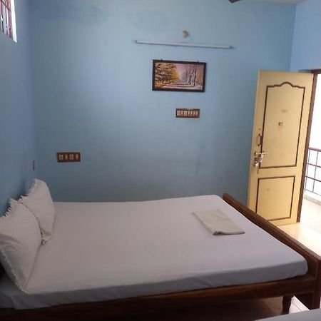 Parisha Residency- Temple Side Hotel Chidambaram Esterno foto